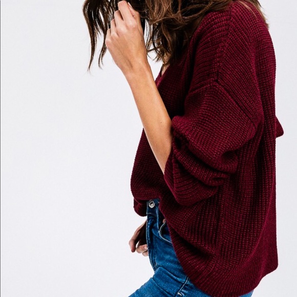 Ruby // Cutout Neck Detail Sweater - Picture 2 of 6